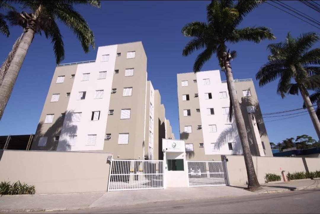 Jd Das Palmeiras Apartment อูบาตูบา ภายนอก รูปภาพ